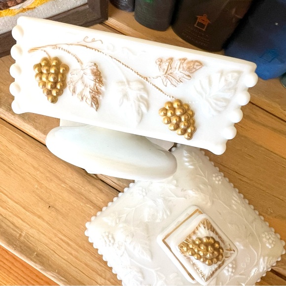 Vintage Westmoreland Depression Opaque White Milk Glass Trinket Wedding Box - Picture 7 of 8